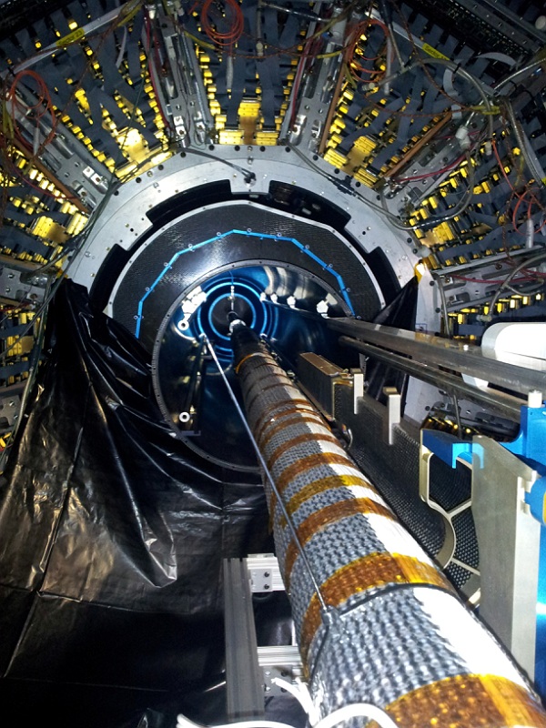 Index of /~jhsilber/photos/STAR_PXL_Insertion_Test_2012/medium